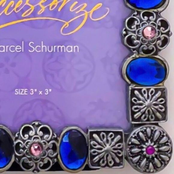 🔥 HOST PICK 🔥 Jeweled Filigree Mosaic Stone Frame - Picture 5 of 7